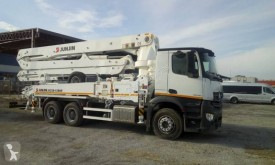 Ciężarówka pompa do betonu używana Mercedes Arocs 3342 K