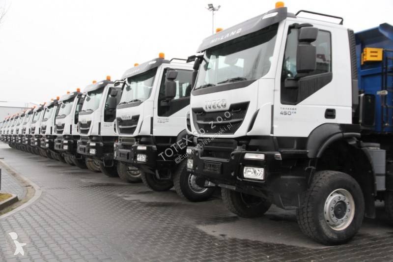 Voir les photos Camion Iveco Trakker 410 T 45