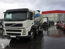 Camion betoniera cu rotor/ Malaxor second-hand Volvo FM