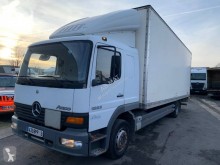 Camión Mercedes Atego 1223 furgón caja polyfond usado