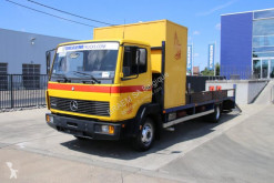 Camion dépannage Mercedes 814