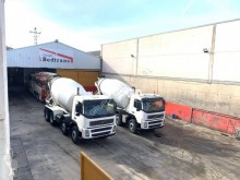 Camion betoniera cu rotor/ Malaxor second-hand Volvo FM 380