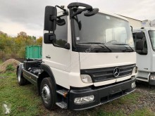 Kamión hákový nosič kontajnerov Mercedes Atego 1218