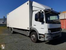 Camion fourgon Mercedes Atego 1529