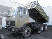 Camion tri-benne Mercedes 2224