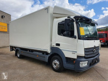 Camion fourgon Mercedes Atego 916