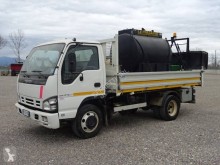 Camion Isuzu NQR 75 citerne à goudron occasion