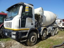 Camion béton toupie / Malaxeur Astra HD8 84.44