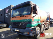 Camion béton toupie / Malaxeur Mercedes Actros 3240