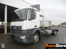 Camión Mercedes Actros 1833NL chasis usado
