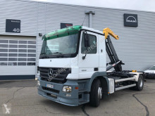 Camion polybenne Mercedes Actros 1832