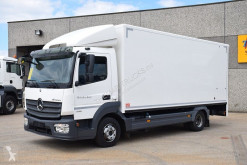 Camion fourgon Mercedes Atego 916