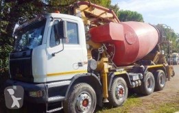 Camion béton malaxeur + pompe Astra HD7 84.42