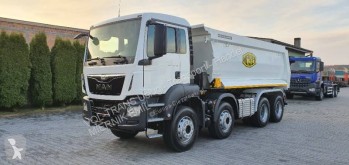 Camion benne MAN