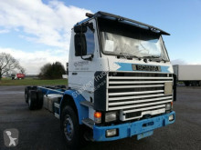 Camion Scania 112 3-Achs Fahrgestell blattgefedert 6X2 châssis occasion