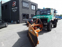 Mercedes Unimog 424 winter dienst VOL sehr sauber TOP camion déneigeuse occasion
