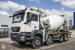 Camion betoniera autopompă de beton MAN TGS 32.400