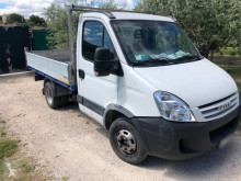 Utilitaire benne Iveco 35C13