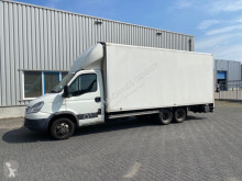 Camion fourgon Iveco - Veldhuizen