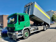 Camion benne céréalière occasion Mercedes 1848