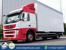 Camion Volvo FM11 fourgon occasion