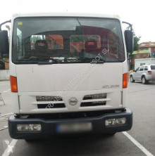 Camión caja abierta teleros Nissan Atleon 110.35