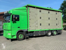 Camion van à chevaux occasion DAF XF 105/460 SC Menke 3 Stock Hubdach