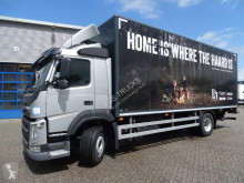 Camion fourgon Volvo FM