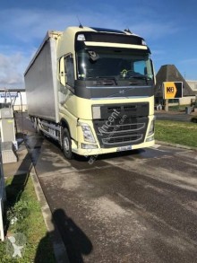 Camion rideaux coulissants (plsc) occasion Volvo FH 460 Globetrotter