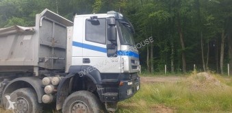 Camion benne Iveco