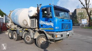 Camion béton toupie / Malaxeur Astra HD7 84.45
