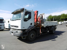 Camion tri-benne Renault Kerax 320.19