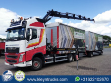 Kamion s návěsem Volvo FH posuvné závěsy použitý