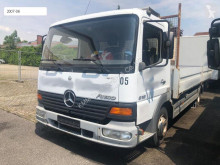 Camion Mercedes Atego Atego 818 Pritsche plateau ridelles occasion
