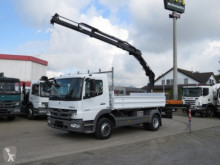 Mercedes billenőkocsi teherautó Atego 1224 K 2-Achs Kipper Heckkran Hiab 077