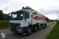 Camion Mercedes 4141 8x4 KLEIN 47 m pompe à béton occasion