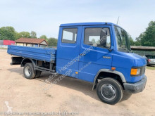 Camion plateau ridelles Mercedes 709 D Vario DoKa Pritsche 2xAHK 6-Sitzplätze TÜV