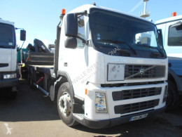 Camion plateau standard Volvo FM 420