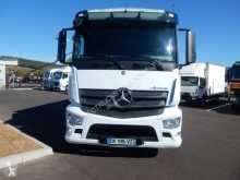Mercedes Antos truck used moving box