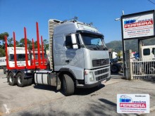 Camion transport buşteni second-hand Volvo FH 520