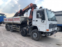 Volvo billenőkocsi teherautó FL10