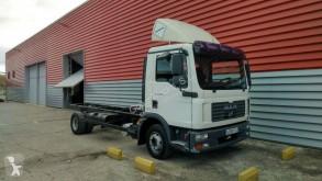 Camion MAN TGL 10.210 telaio usato