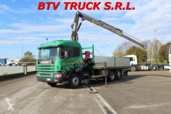 Camión Scania 94D 310 MOTRI 3 ASSI CASS FISSO CON GRU usado