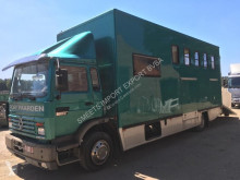 Camion van à chevaux Renault 200