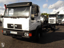MAN chassis truck 10.223