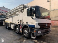 Camión bomba de hormigón Mercedes Actros 3341