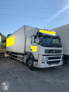 Camion Volvo FM9 fourgon occasion