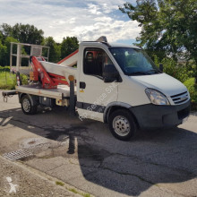 Furgoneta plataforma elevadora sobre camión articulada usada Iveco Daily 35 S 10