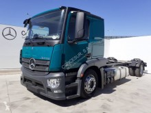 Vrachtwagen Mercedes Actros 1846 tweedehands chassis