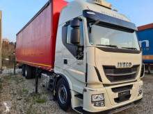 Teherautó Iveco Stralis 260 S 46 használt ponyvával felszerelt plató